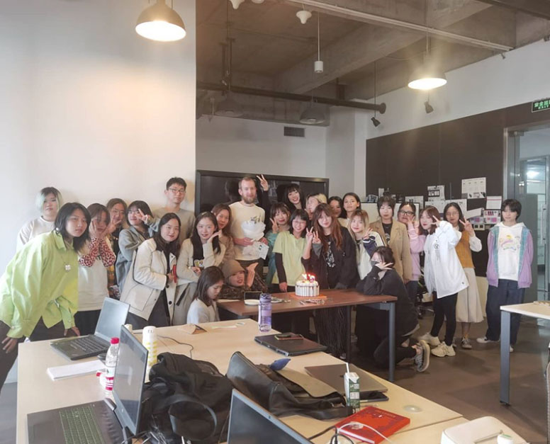 Jaap with his marketing students in China
