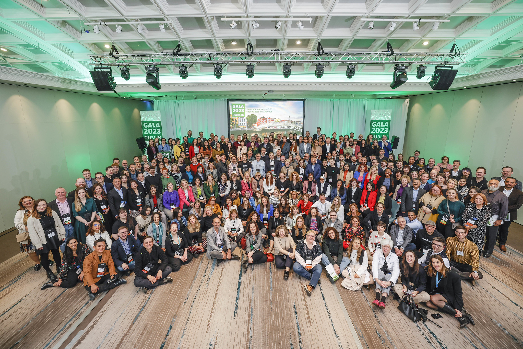 500 people smile for a group photo at GALA 2023 conference in Dublin